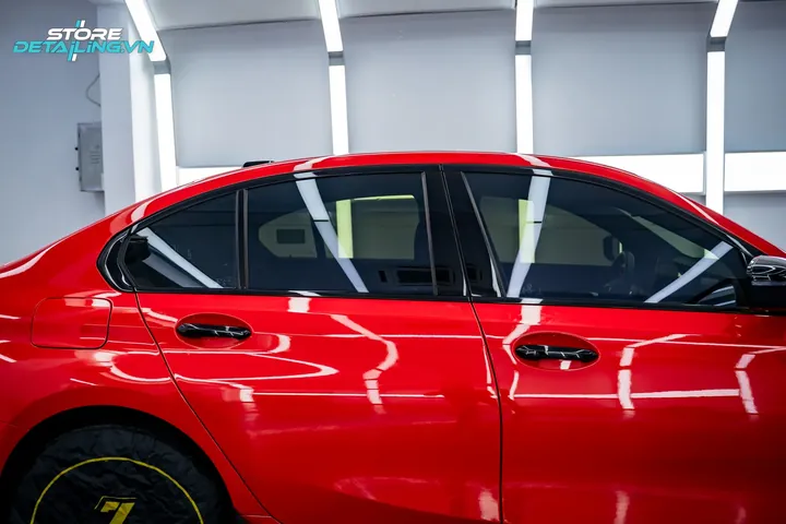 BMW 320i Sport-Line