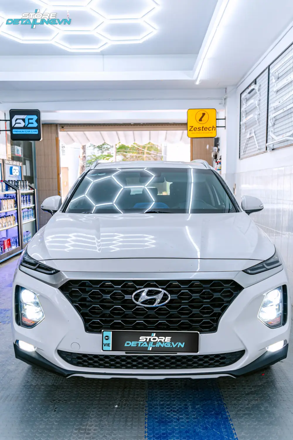 Hyundai Santa Fe góc 2